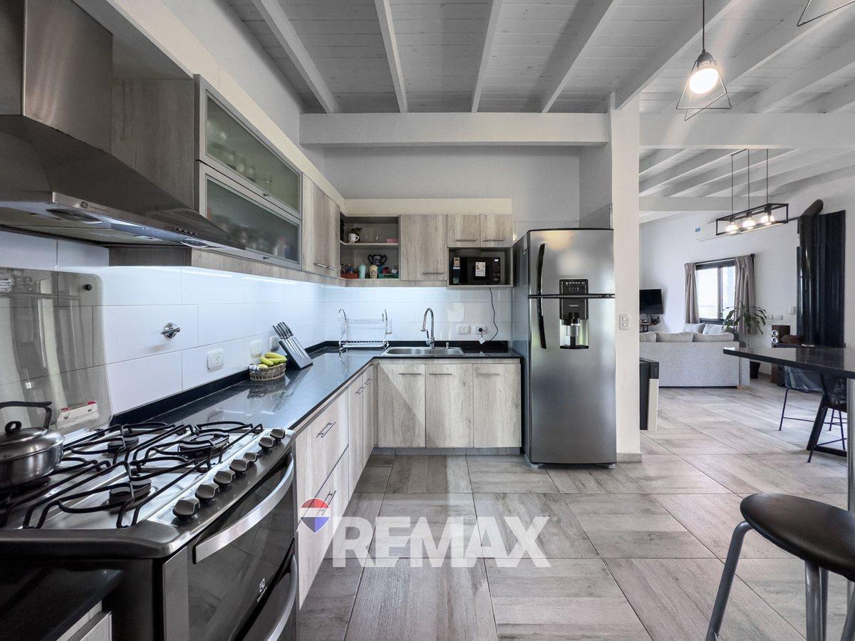 Foto de CASA 4 AMBIENTES EN VENTA EN SAN LUCAS CANNING, imagen 2
