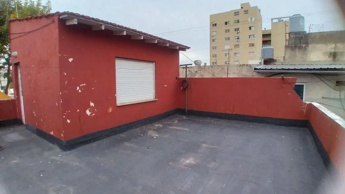 CASA 3 AMB VENTA AVELLANEDA CON COCH PATIO TERRAZA 3