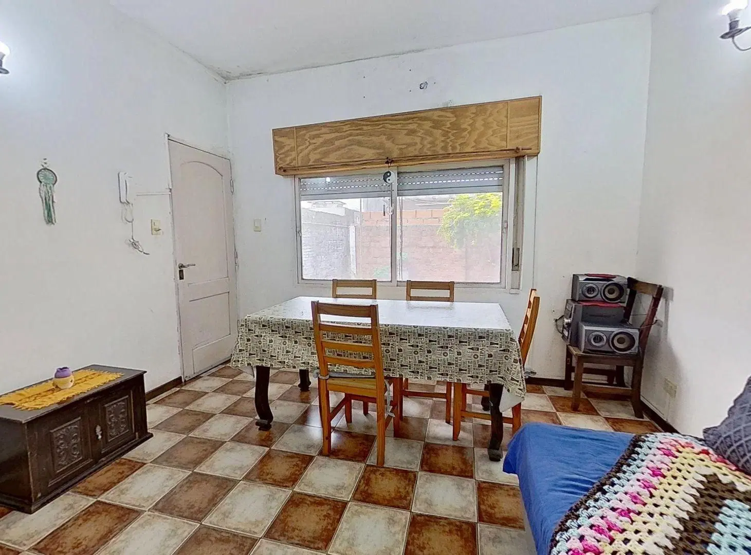 PH  3 AMBIENTES EN VENTA EN BERNAL CON PATIO 5