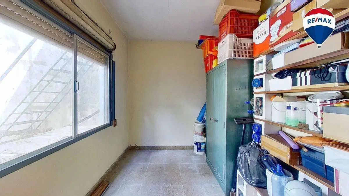 VENTA CASA 4 AMB CON GALPÓN LANÚS ESTE 3