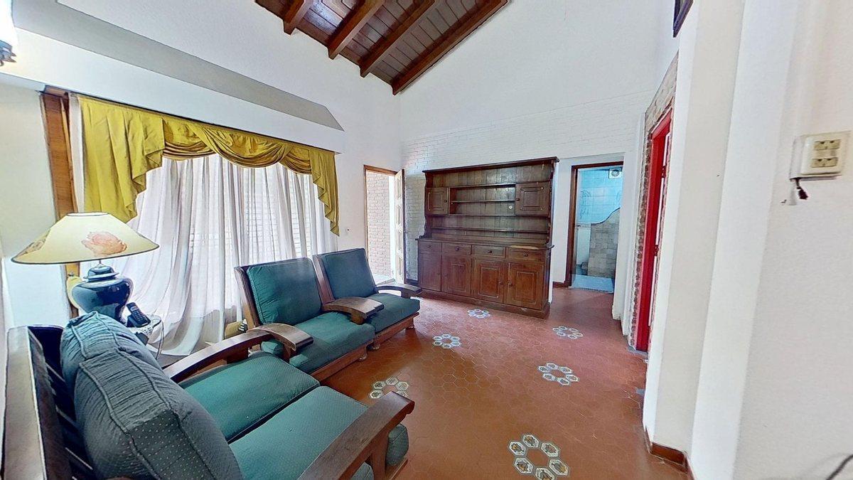 VENTA CASA 4 AMB QUINCHO Y DEPTO QUILMES OESTE