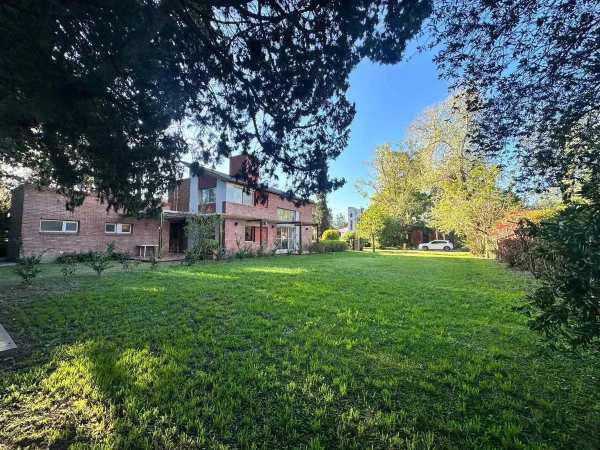 LOTE EN VENTA EN GRAL RODRIGUEZ 4