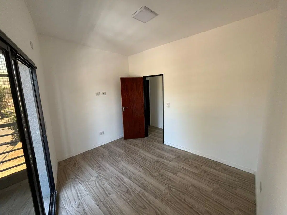 DEPTO 3 AMB CON BALCON  EN VENTA EN AVELLANEDA 2