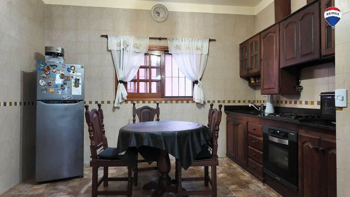 VENTA CASA 3 AMB PATIO COCHERA PARRILLA AVELLANEDA 5