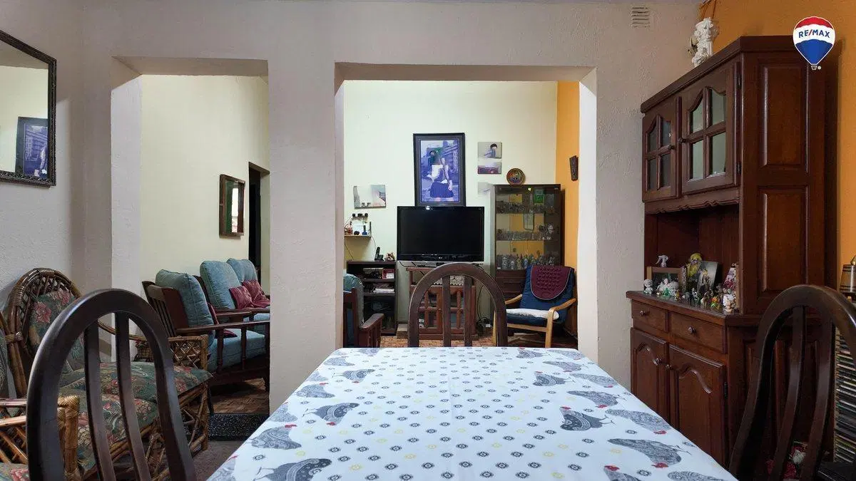 CASA 4 AMB EN VENTA EN GERLI LOCAL PATIO PARRILLA. 3