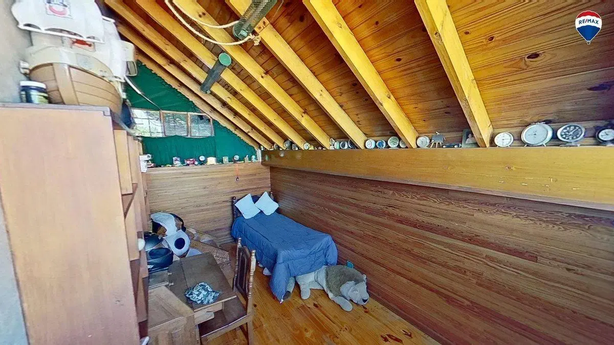 Casa 5 ambientes en venta en Banfield con pileta 2