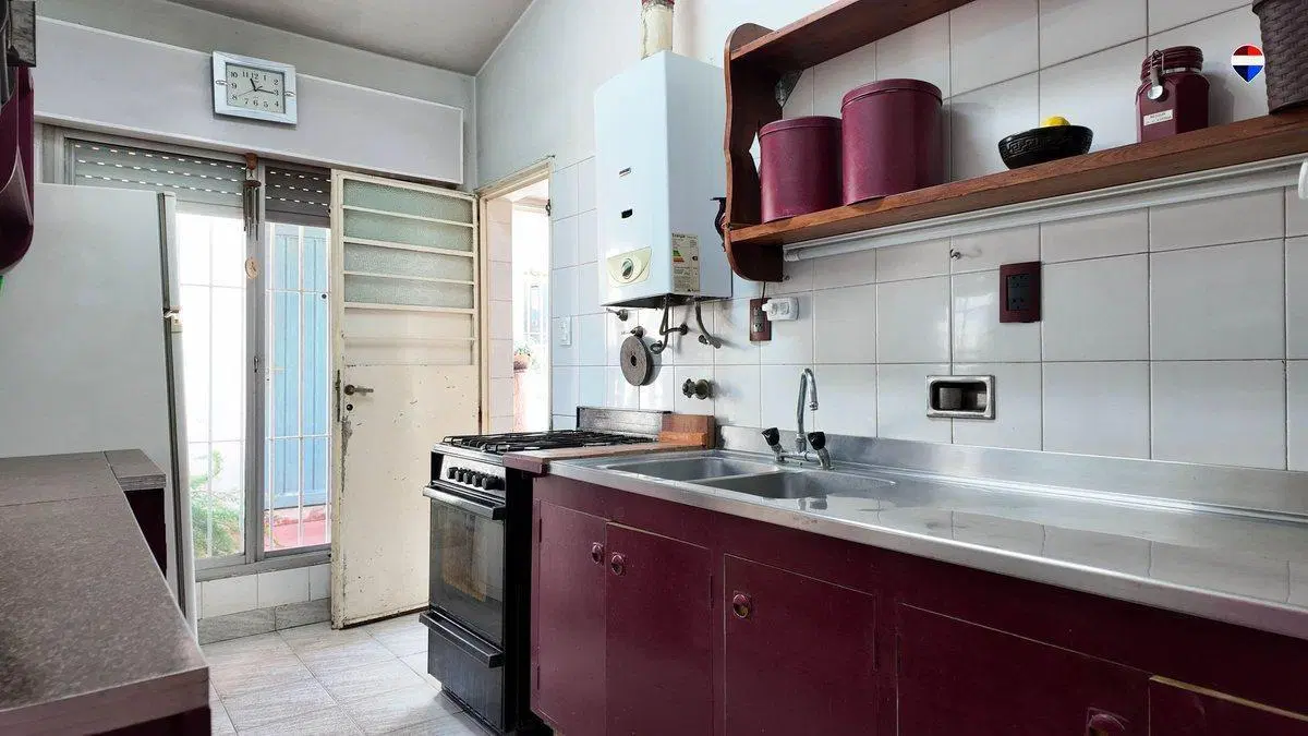 VENTA CASA 4 AMB COCHERA Y PATIO BERAZATEGUI 5