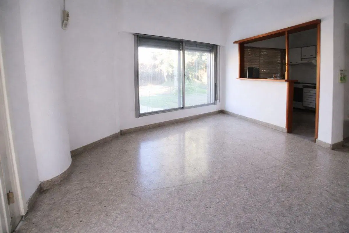 CASA 3AMB VENTA EN PINEYRO CON QUINCHO Y COCHERA 3