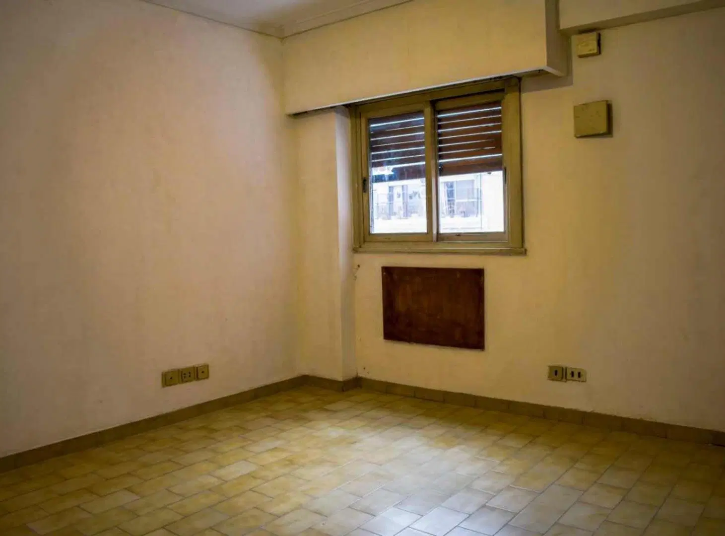 Departamento 3 ambientes en venta en Wilde centro 3