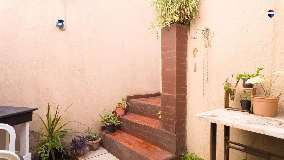 VENTA PH 4 AMBIENTES CON PATIO COCHERA EN WILDE 5