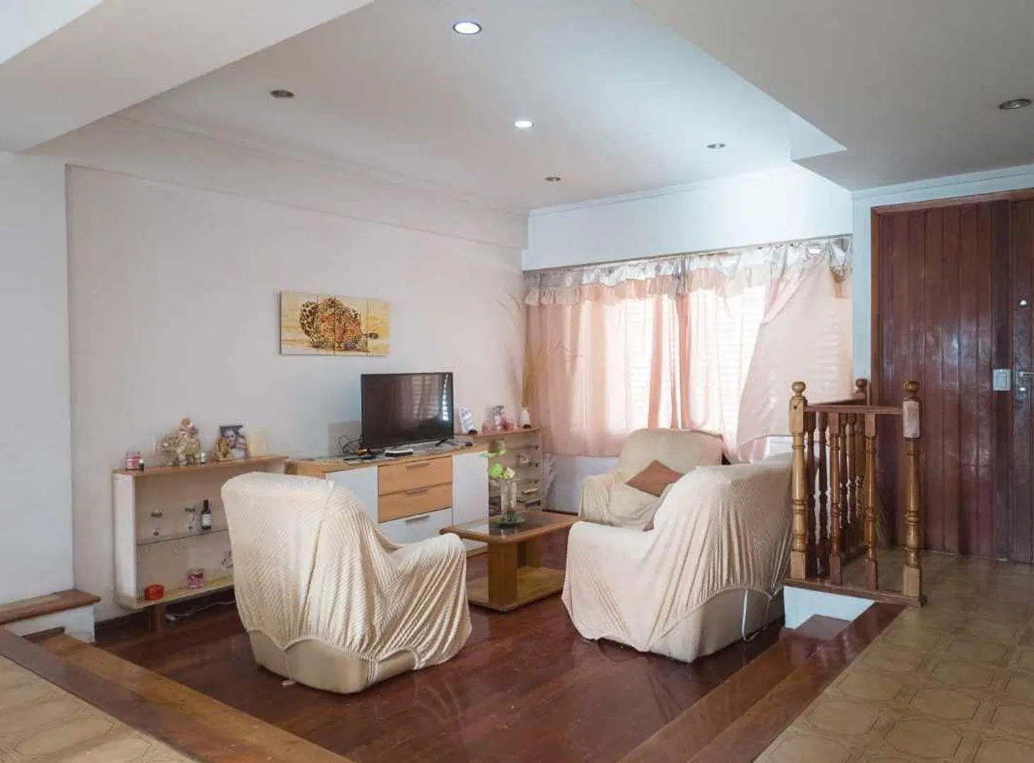 CASA 6 AMB CON COCHERA Y PARQUE EN VENTA, QUILMES 3