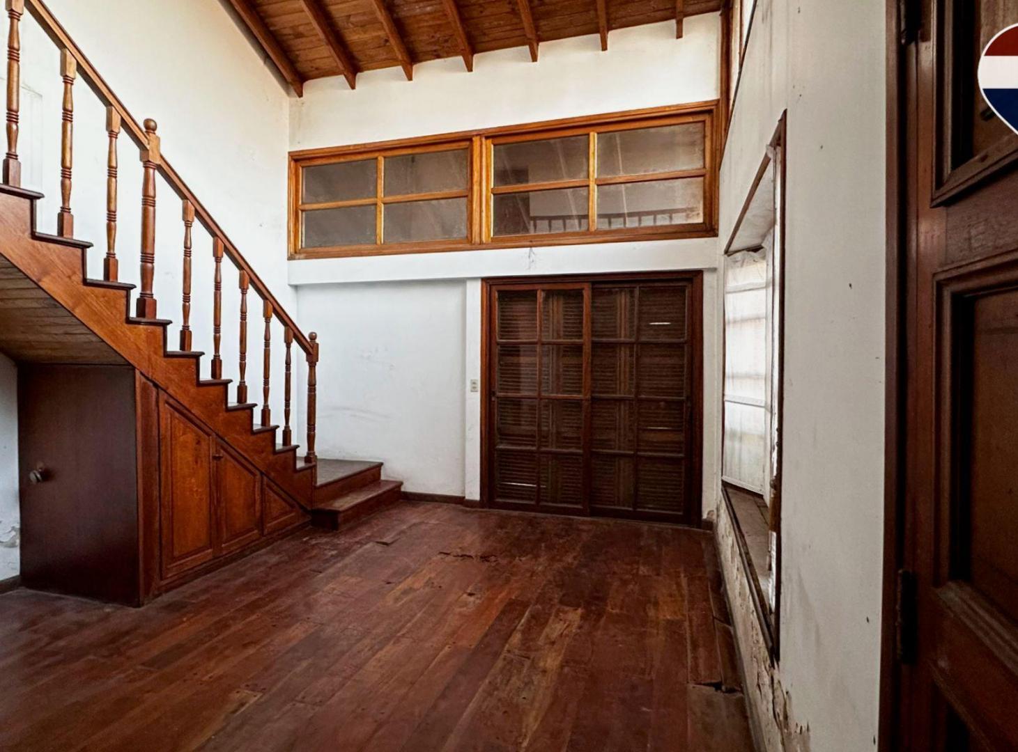 VENTA CASA DUPLEX PATIO COCHERA JARDIN REFACCIONAR