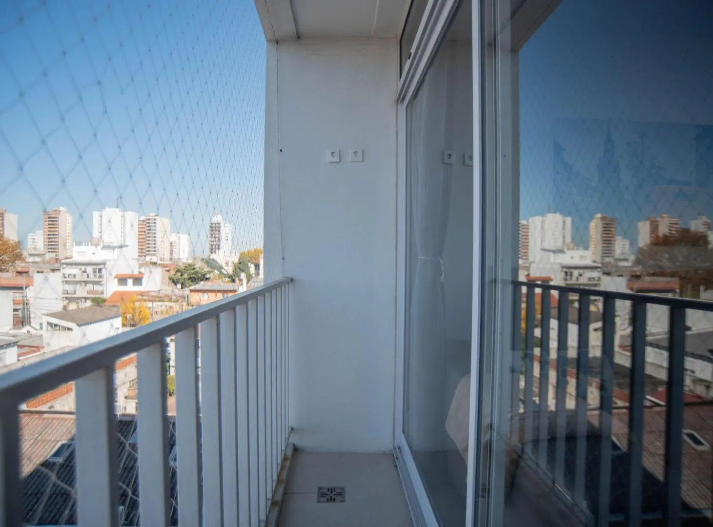 VENTA DEPARTAMENTO 3 AMB CON BALCON EN AVELLANEDA 5
