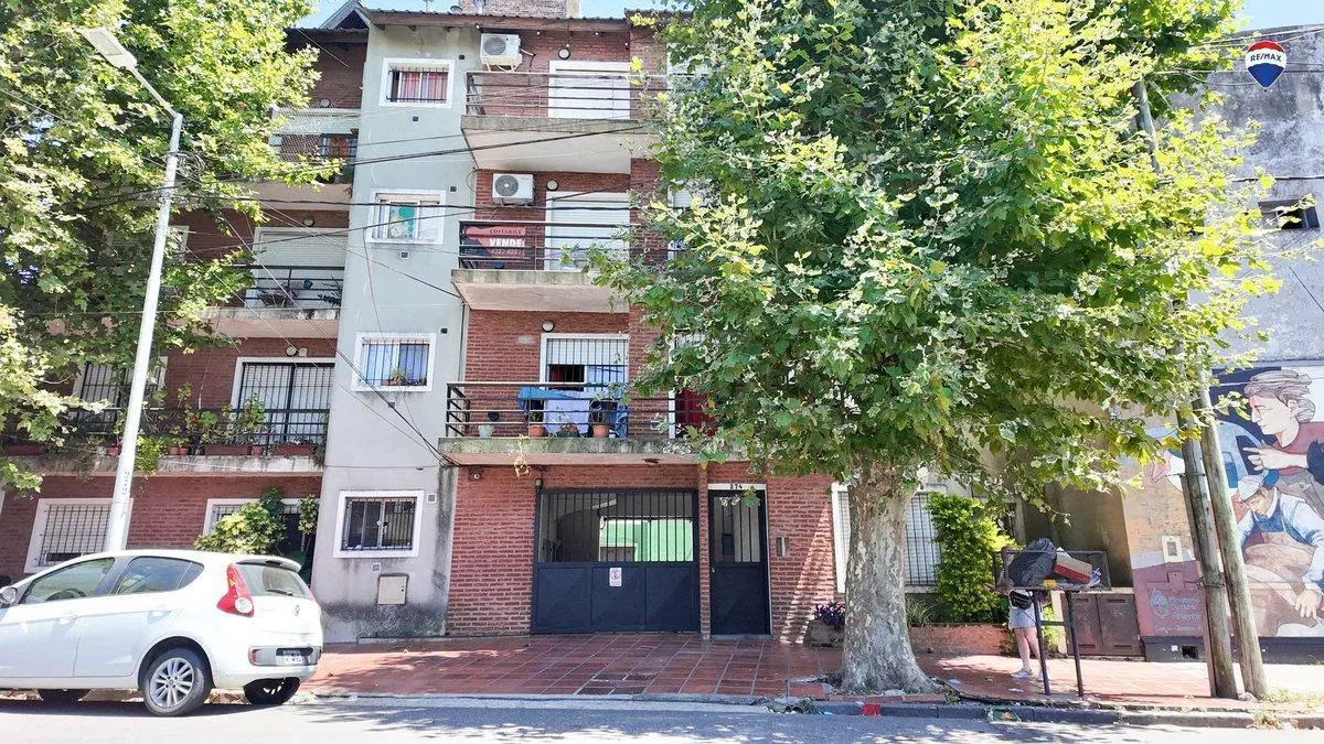 VENTA DEPARTAMENTO 2 AMBIENTES EN CRUCESITA. 4