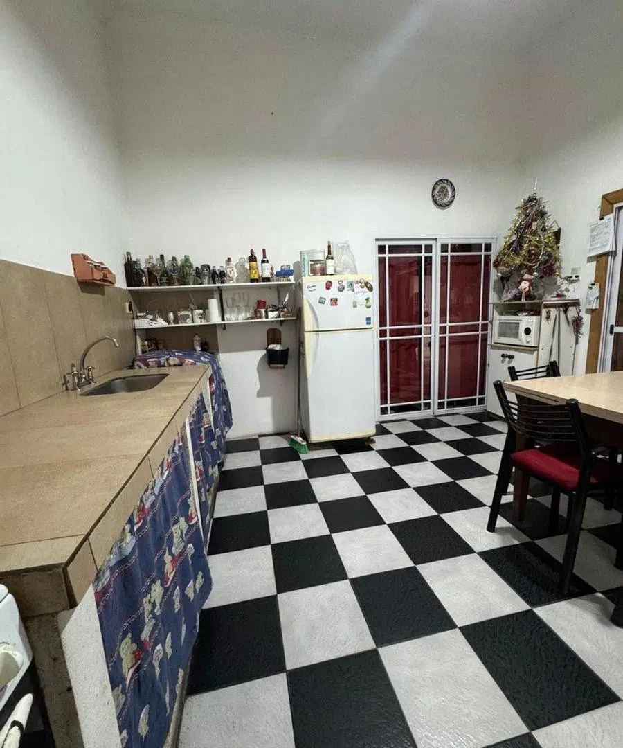 CASA Y DEPTO IDEAL 2 FLIAS EN VENTA EN ESCALADA 3