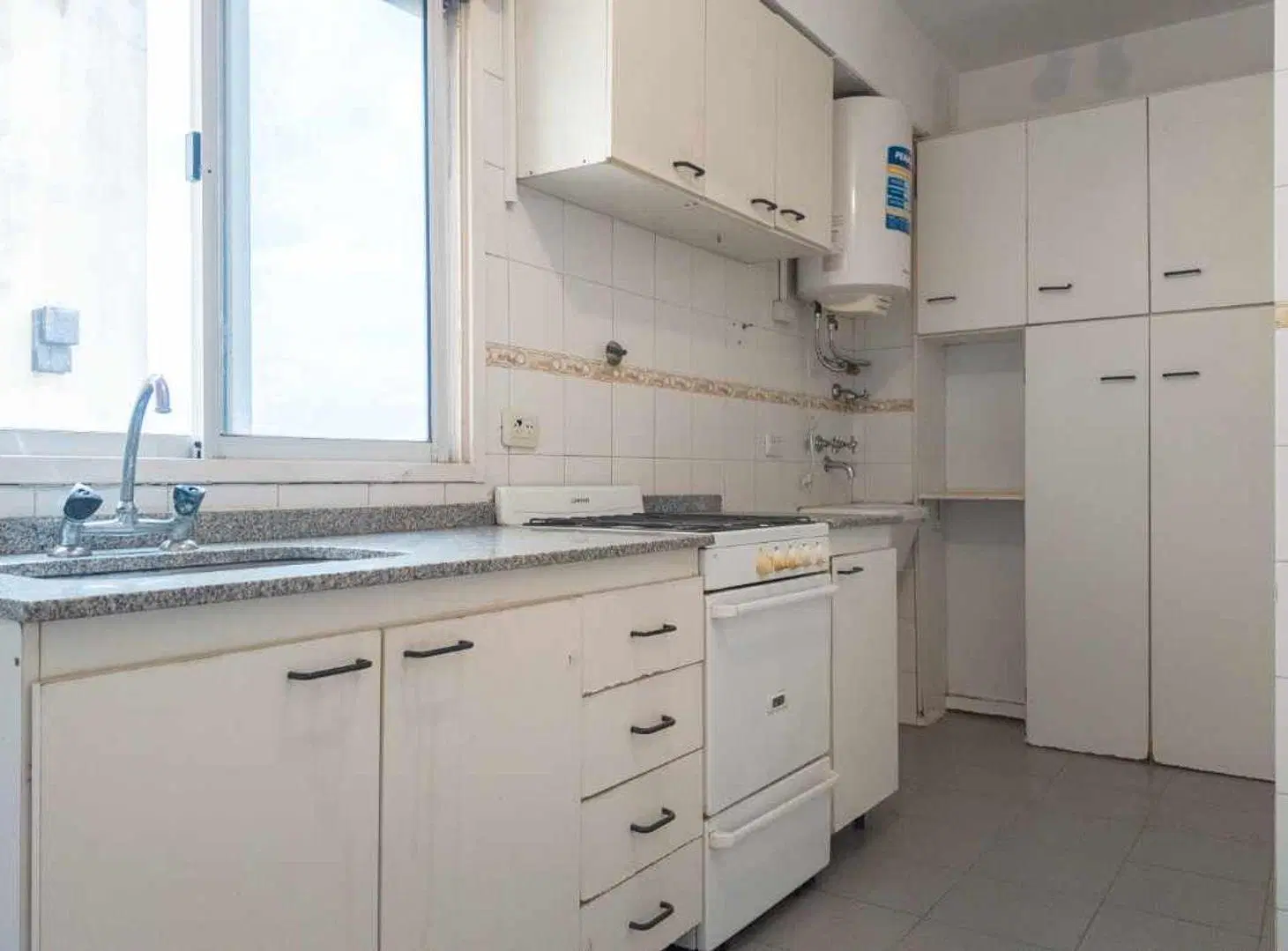 VENTA SEMIPISO 2 AMB AL FRENTE EN VILLA DOMINICO 4