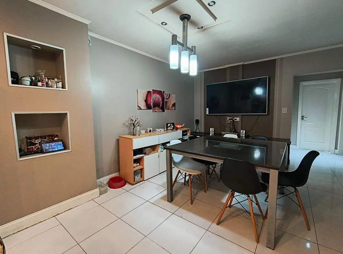CASA EN VENTA EN BERNAL  PARQUE QUINCHO Y PISCINA 3
