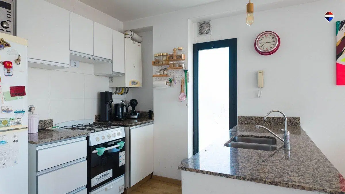VENTA DEPARTAMENTO 2 AMB. 7 piso WILDE CENTRO 4