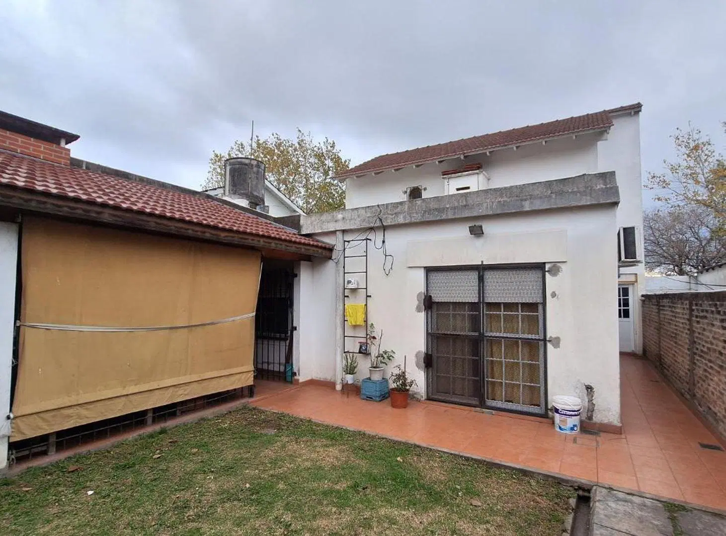 PH 4 AMB AL FRENTE CON GARAGE EN VENTA, QUILMES O 3