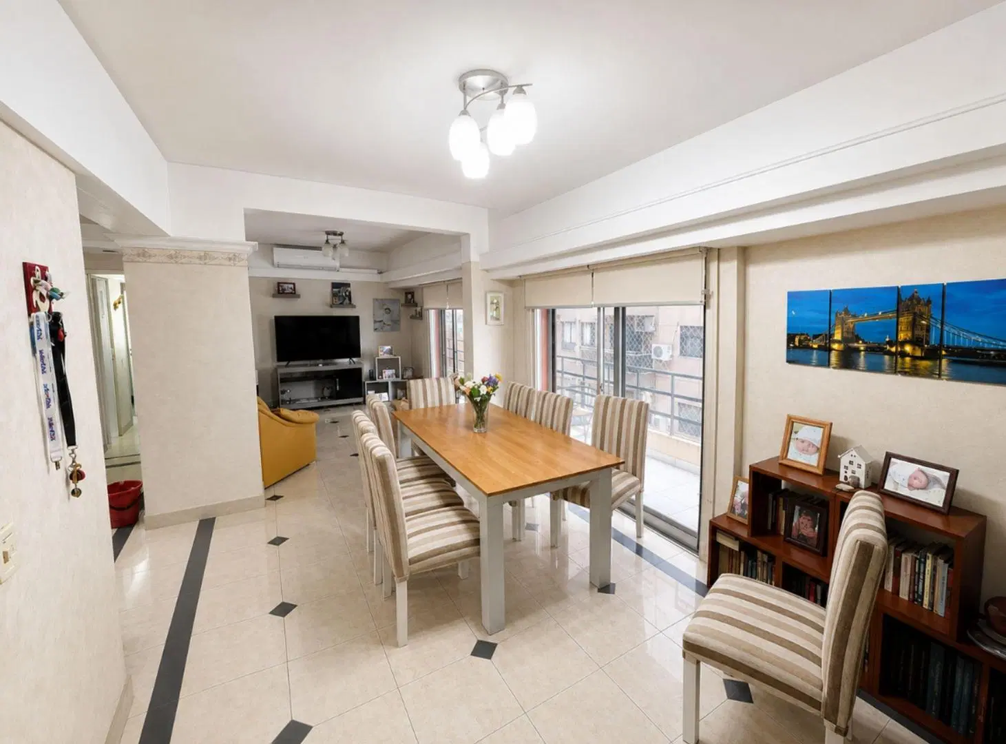 DEPARTAMENTO 5 AMB EN VENTA EN AVELLANEDA BALCON 3