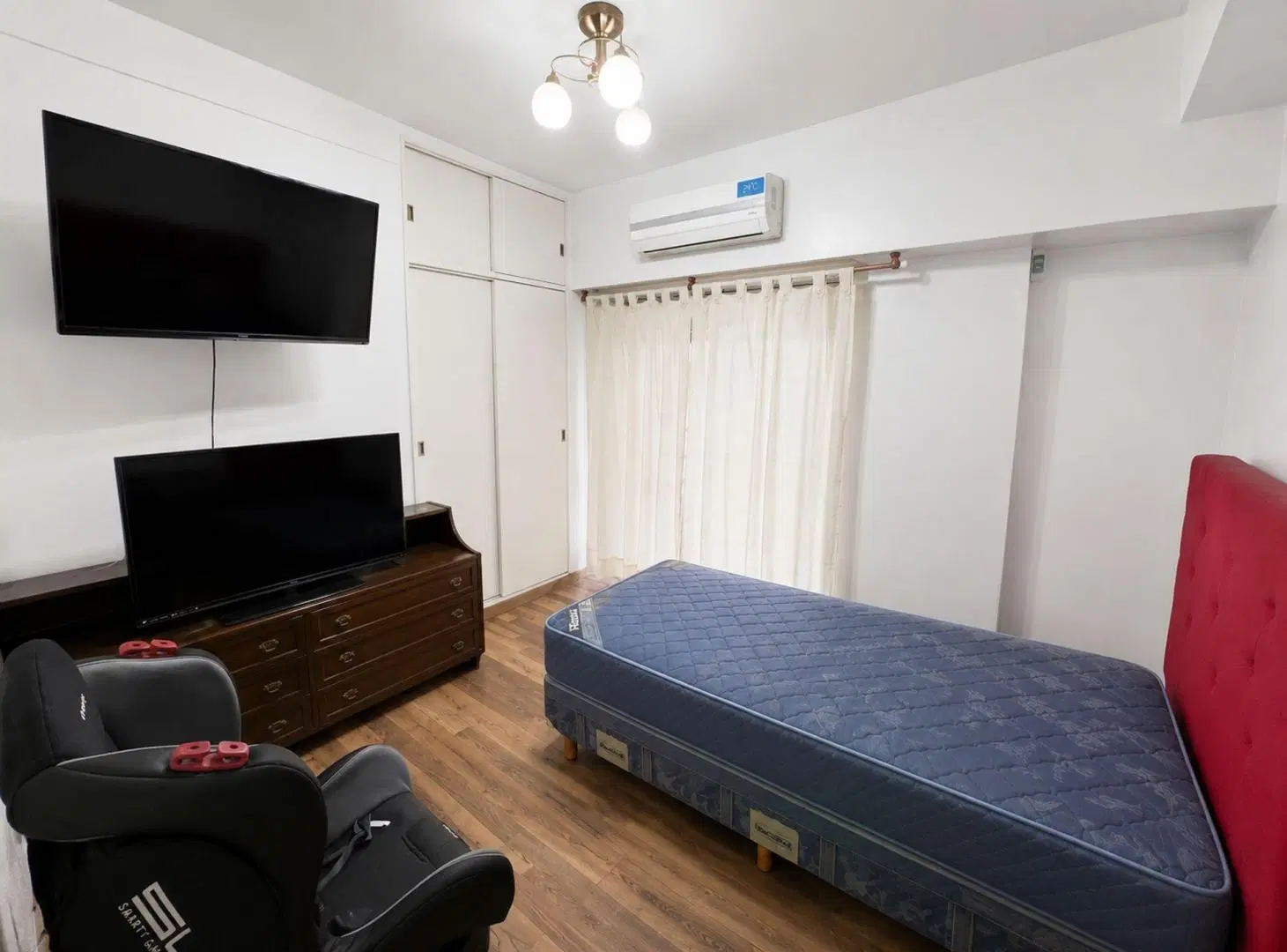 DEPARTAMENTO 5 AMB EN VENTA EN AVELLANEDA BALCON 4