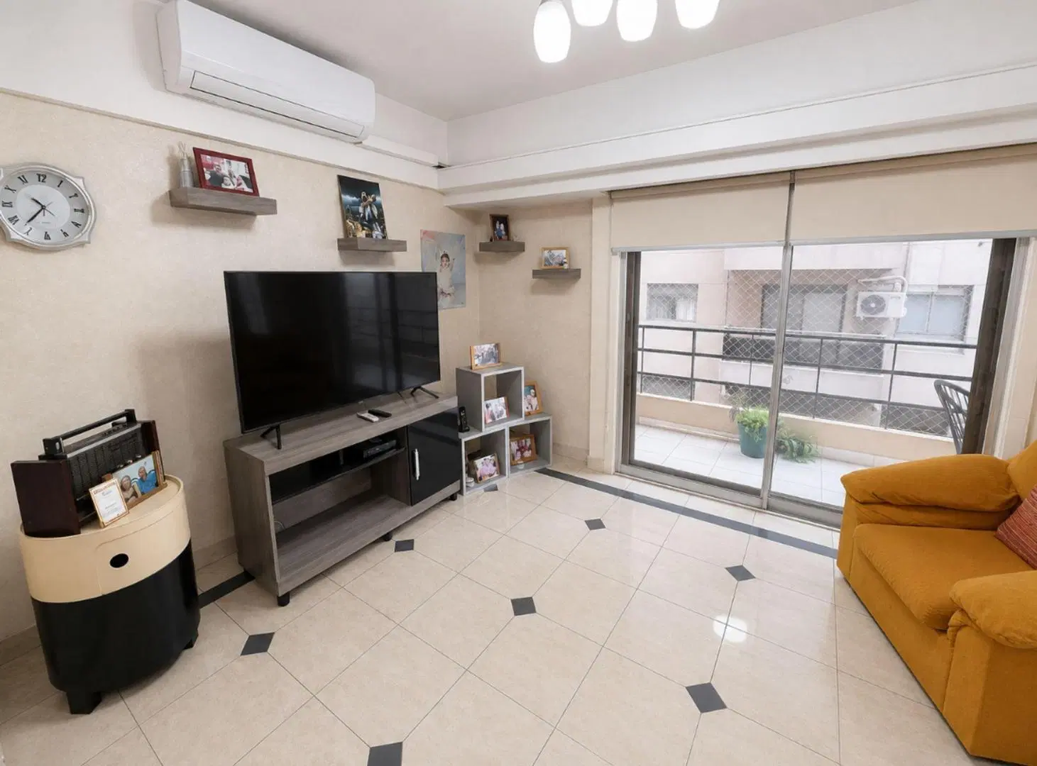 DEPARTAMENTO 5 AMB EN VENTA EN AVELLANEDA BALCON 6