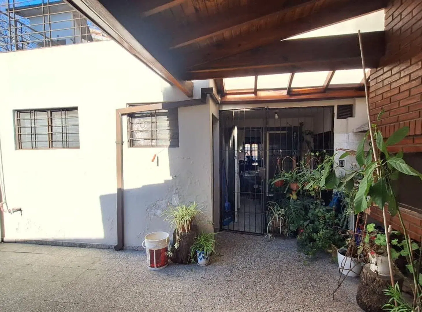 CASA TIPO CHALET 5 AMBIENTES EN VENTA, QUILMES 4