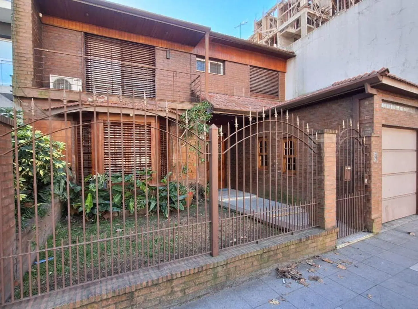 CASA TIPO CHALET 5 AMBIENTES EN VENTA, QUILMES 8