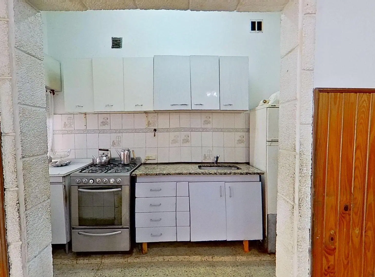 VENTA Casa 3 ambientes Sarandí con patio, lavadero 8