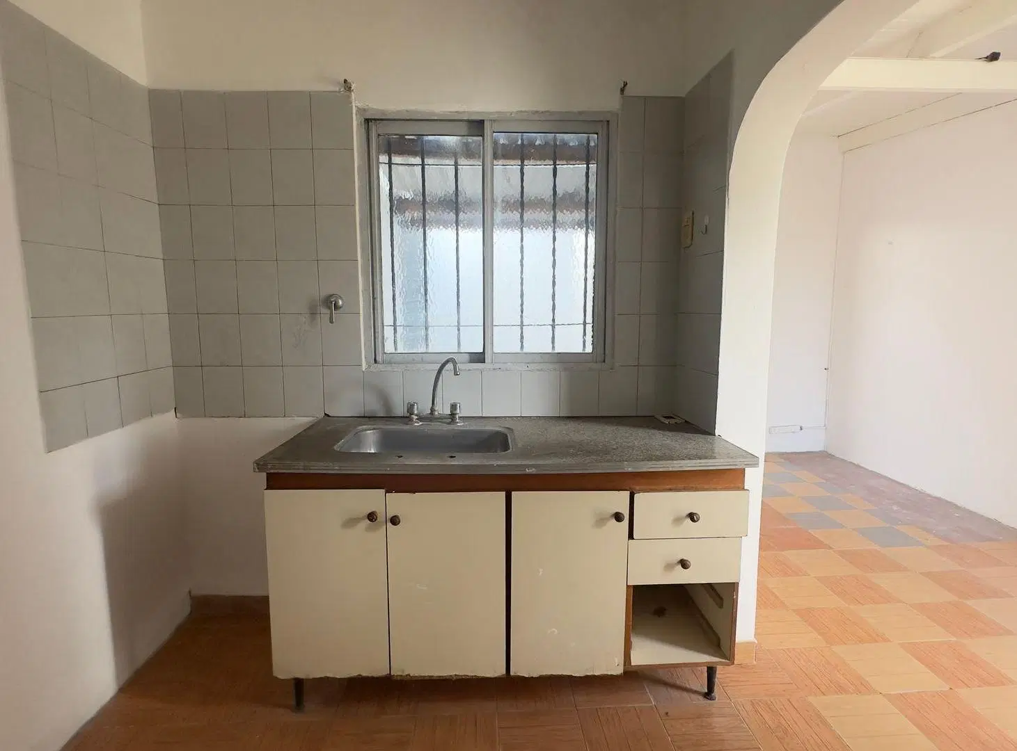 VENTA CASA MULTIFAMILIAR EN DOS PLANTAS WILDE 2
