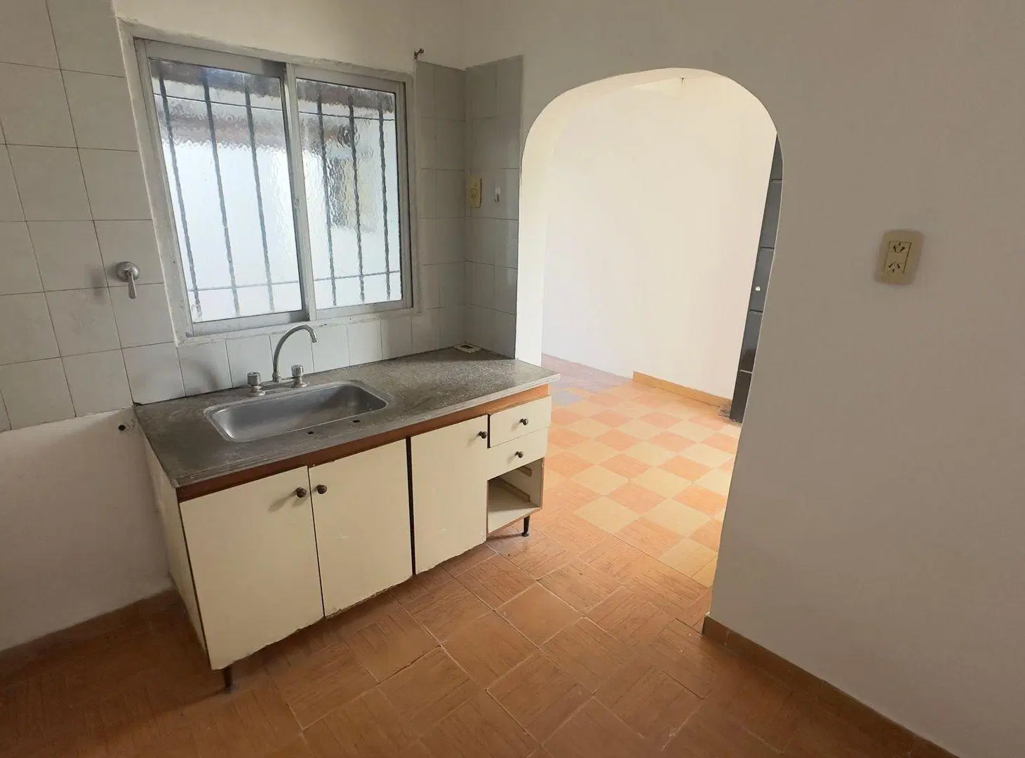 VENTA CASA MULTIFAMILIAR EN DOS PLANTAS WILDE 3