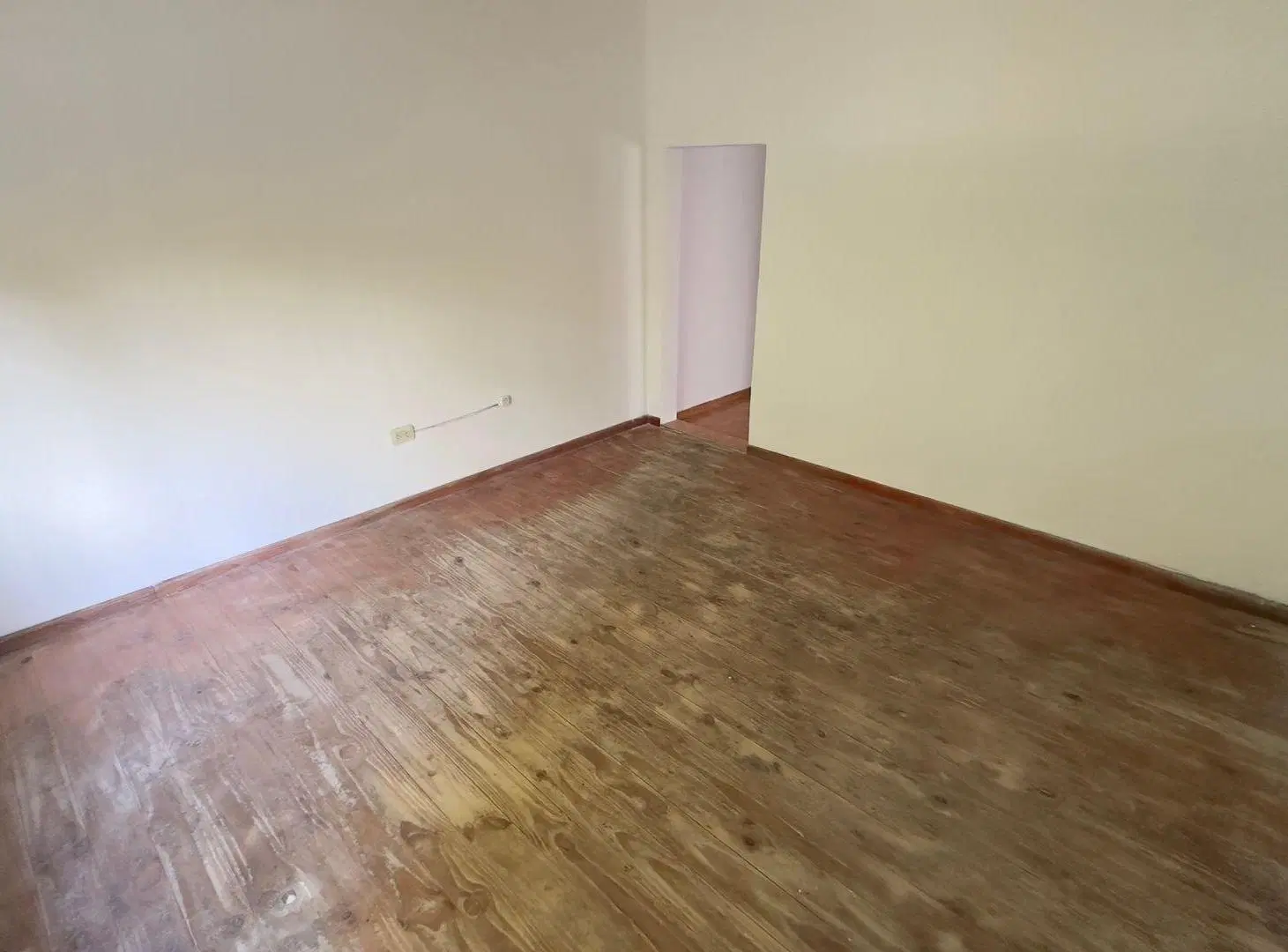 VENTA CASA MULTIFAMILIAR EN DOS PLANTAS WILDE 5