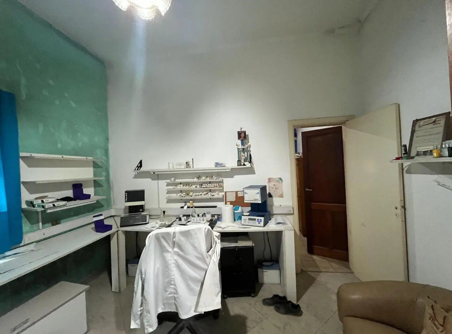 VENTA CASA 3 AMB CON COCHERA/LOCAL EN SARANDI 4