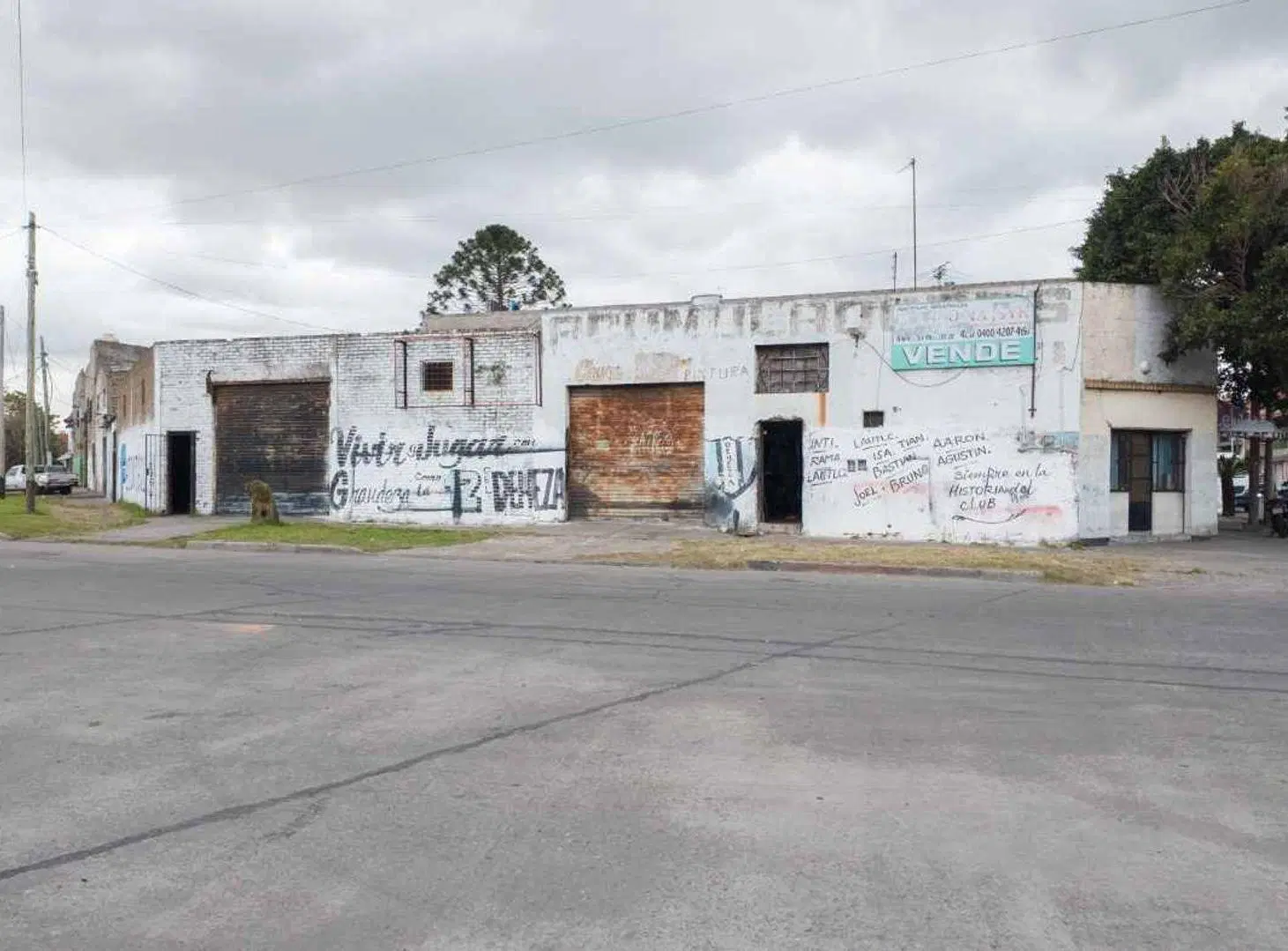 VENTA ESQUINA COMERCIAL EN VILLA DOMINICO 5