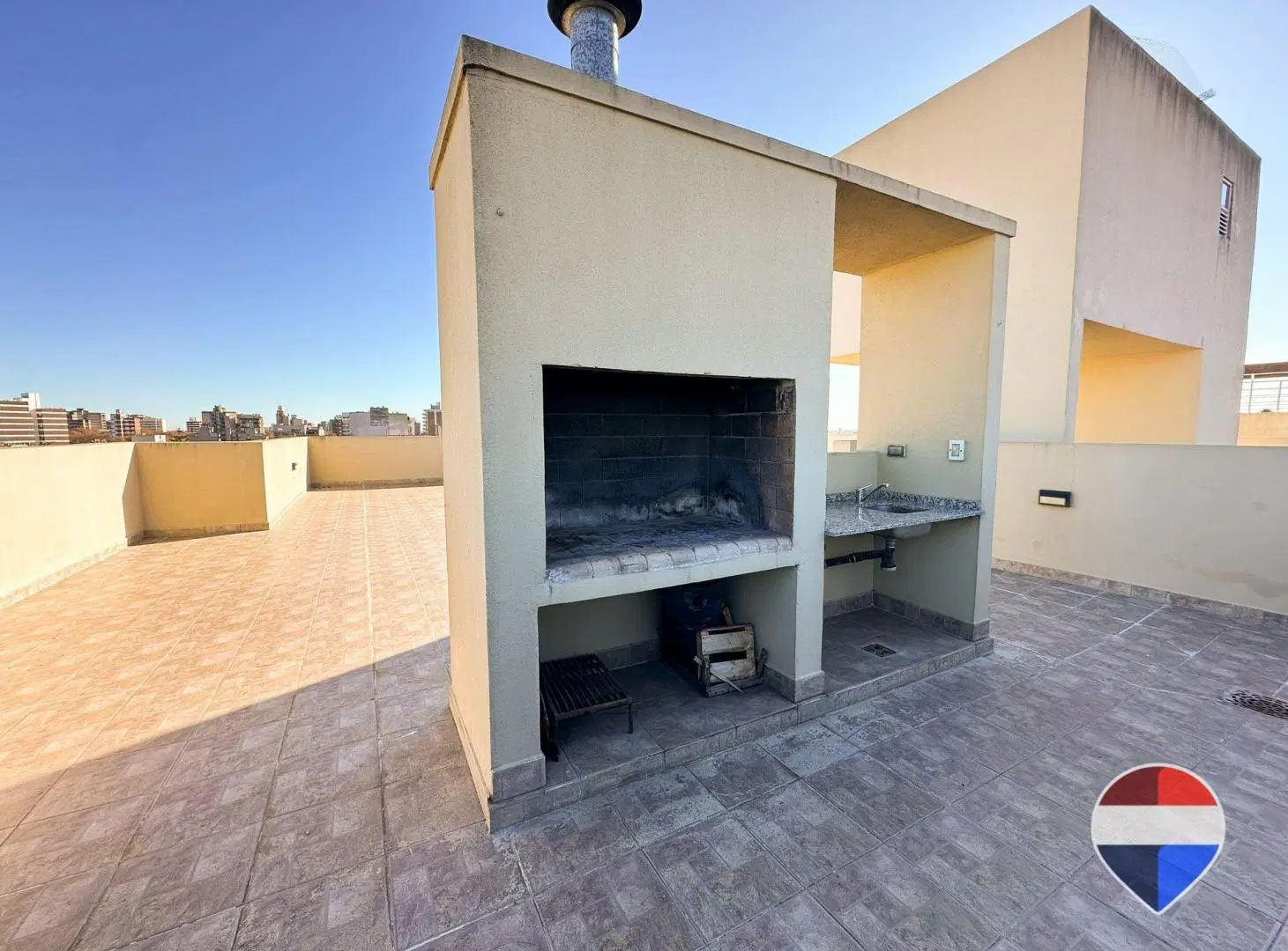 DEPARTAMENTO 2 AMBIENTES VENTA MONTE GRANDE CENTRO 4