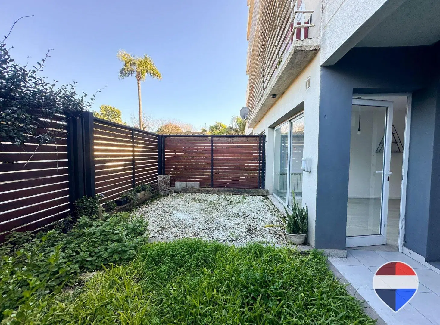 DEPARTAMENTO 2 AMBIENTES VENTA MONTE GRANDE CENTRO 2