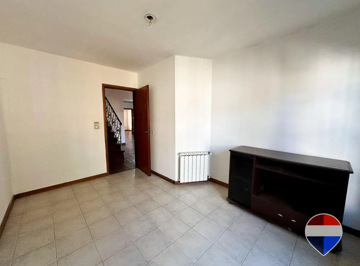 CASA 5 AMBIENTES VENTA MONTE GRANDE APTA CREDITO 5