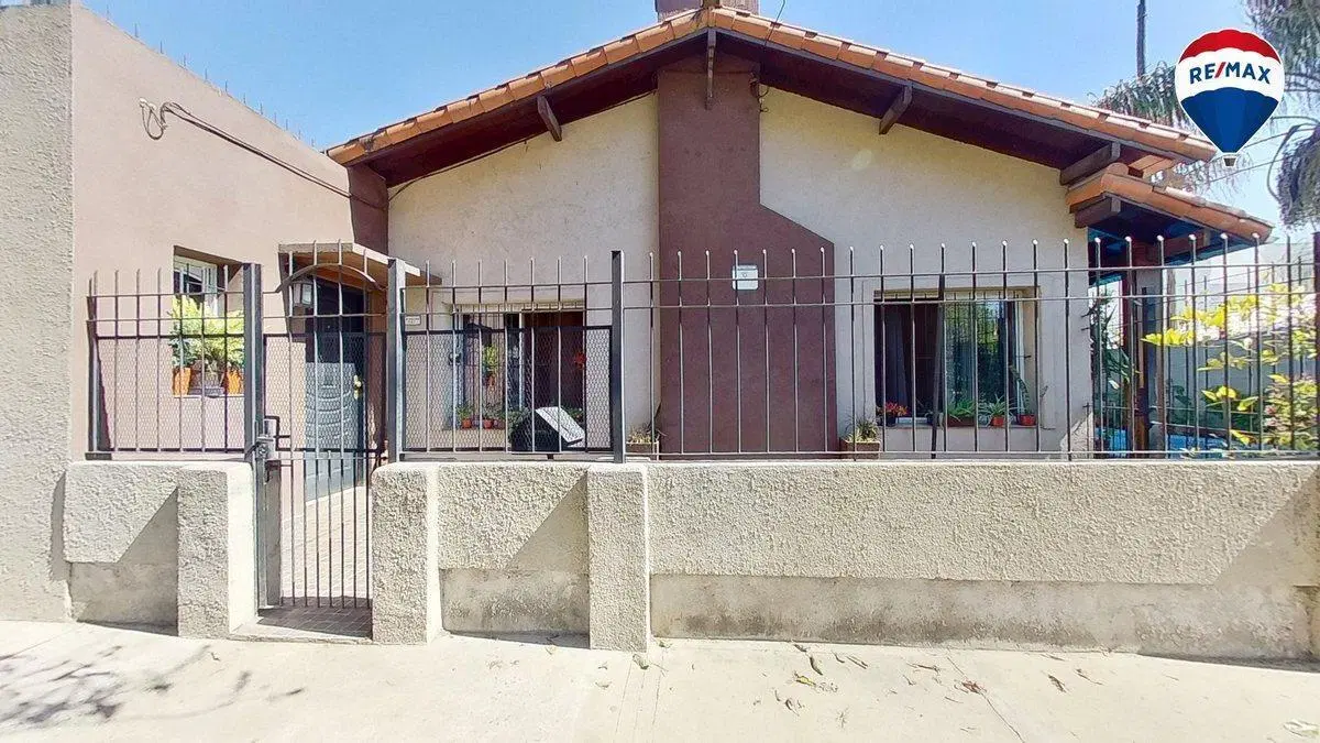 CASA 3 AMBIENTES COCHERA PILETA TEMPERLEY 4