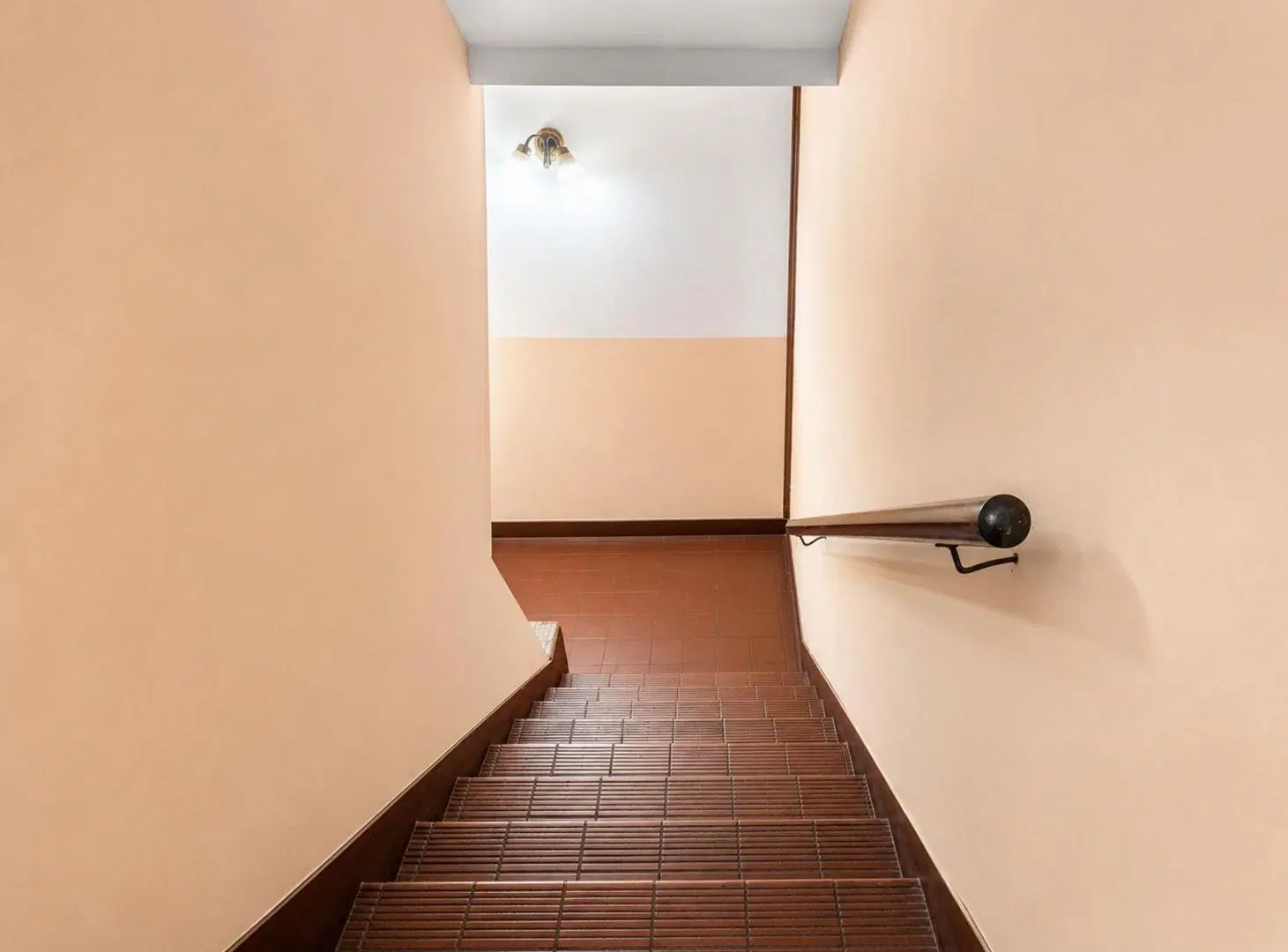 DEPARTAMENTO  4 AMBIENTES VENTA AVELLANEDA CENTRO 3