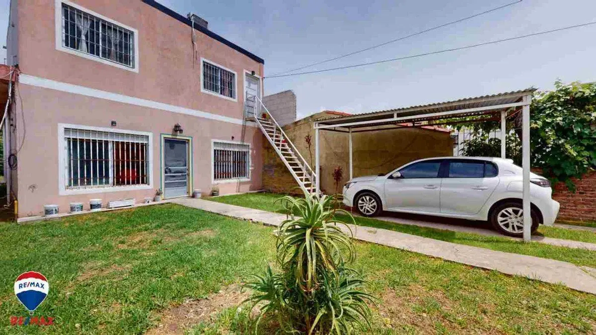 VENTA CASA 3 AMBIENTES, PATIO AMPLIO. BERAZATEGUI 3