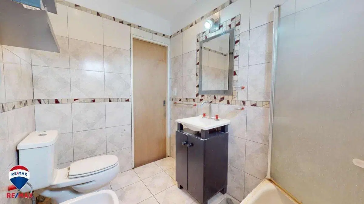 VENTA CASA 3 AMBIENTES, PATIO AMPLIO. BERAZATEGUI 5