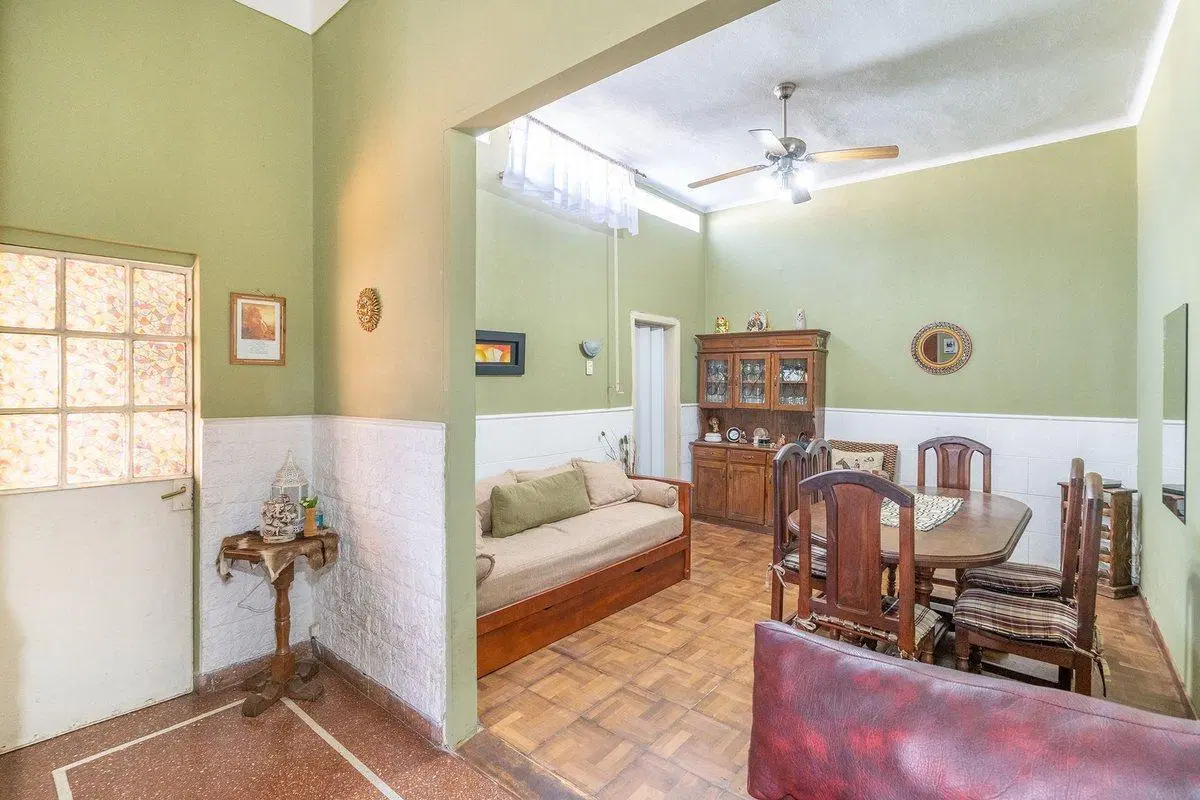 VENTA CASA 3 AMBIENTES COCHERA FLORENCIO VARELA 2