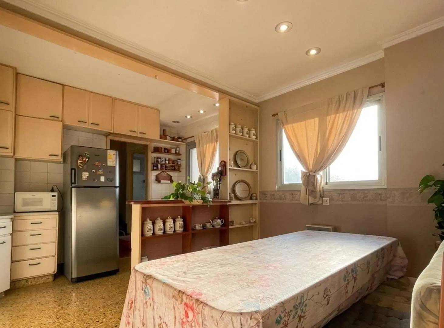 VENTA DE DEPTO 3AMB CON DEPENDENCIA EN CRUCECITA 5