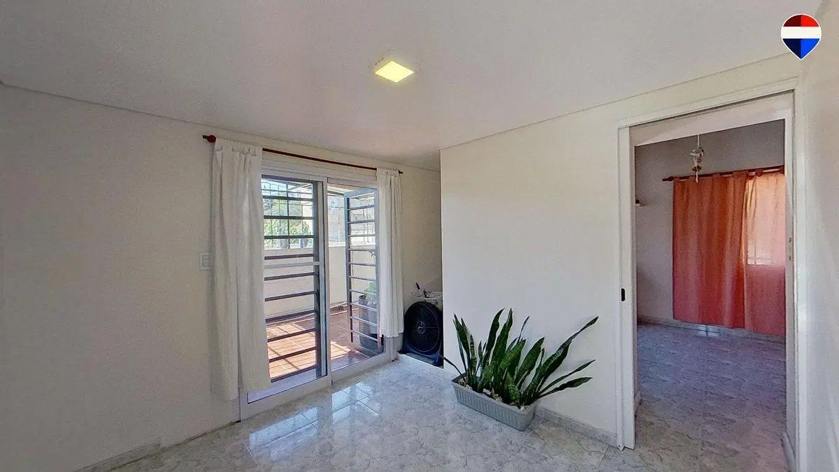 VENTA DPTO 3 AMB FCIO VARELA CENTRO CON  PATIO 3