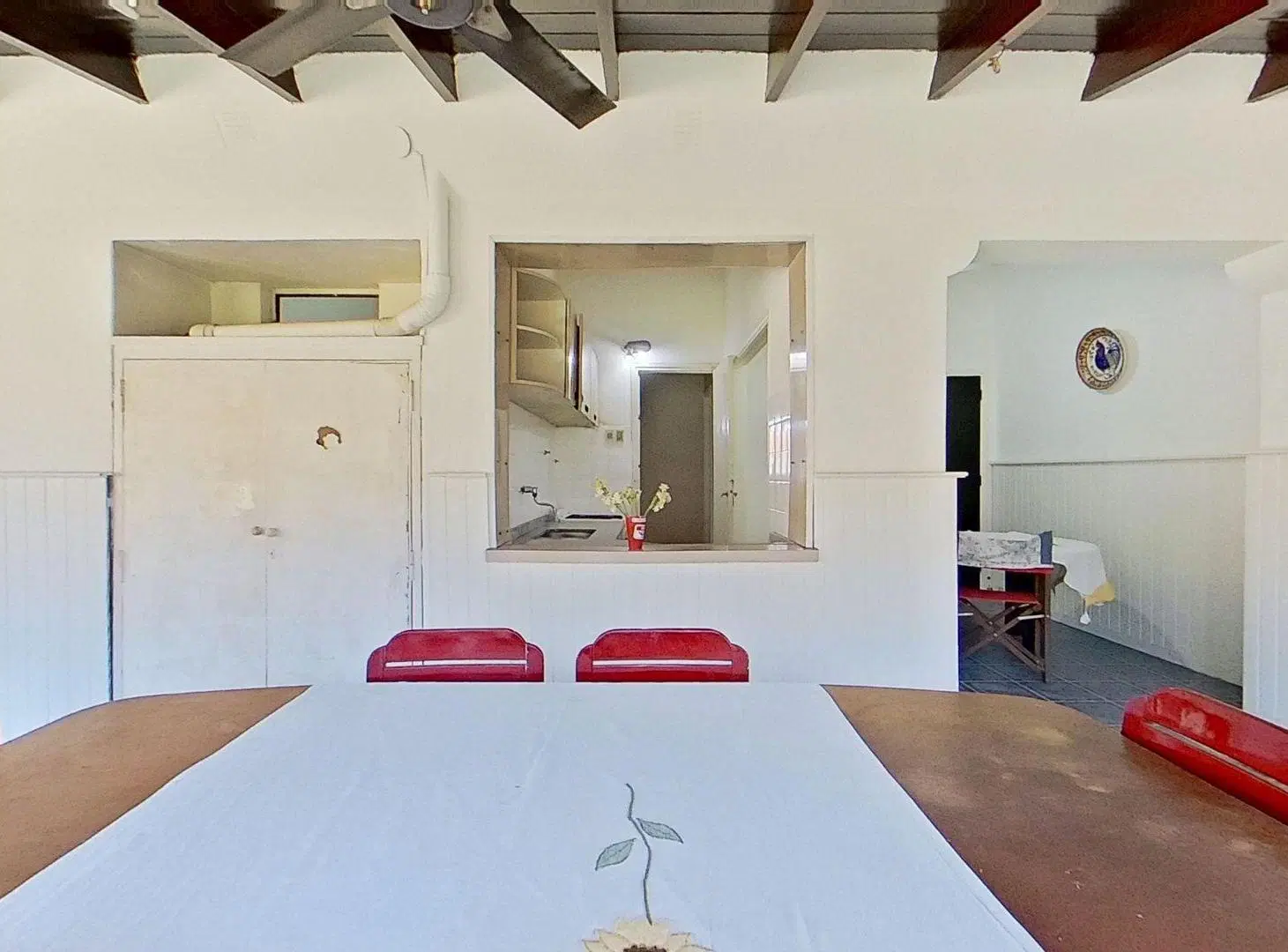 VENTA CASA 4 AMB CON JARDIN Y QUINCHO EN QUILMES 4