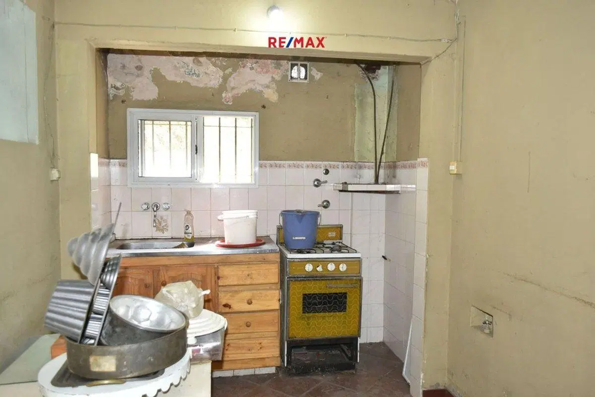 LOTE 699M2 EN VTA C 2 LOCALES+DEPTO+PARQUE+ CASA 5