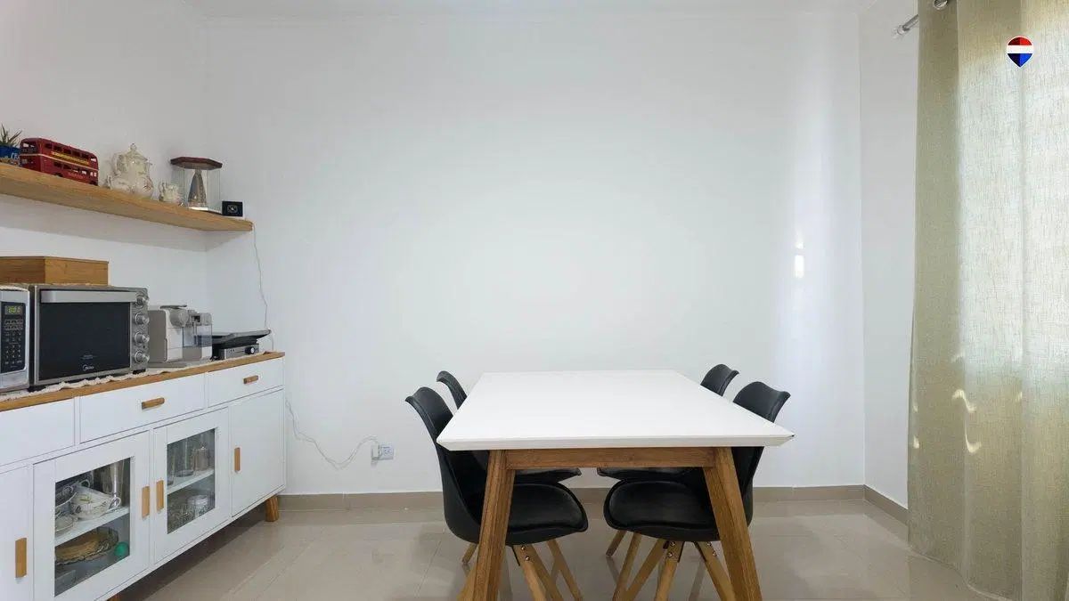 VENTA CASA TIPO TRIPLEX  DE 3 PISO CON COCHERA 4