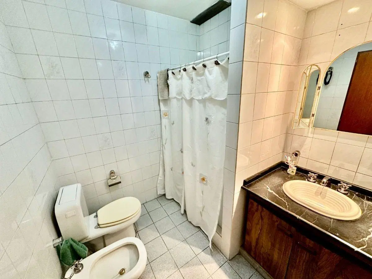 VENTA CASA 4 AMBIENTES PILETA QUINCHO COCHERA 5