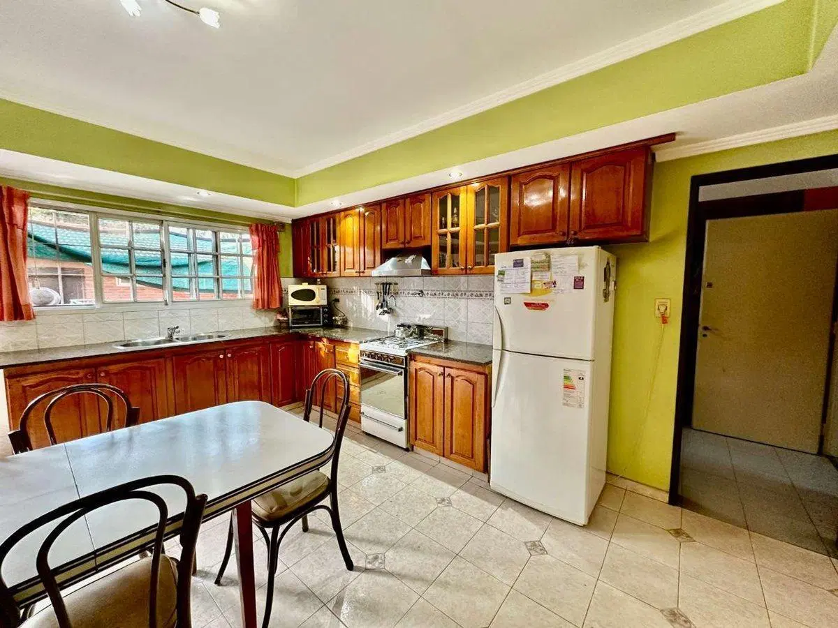 VENTA CASA 4 AMBIENTES PILETA QUINCHO COCHERA 2