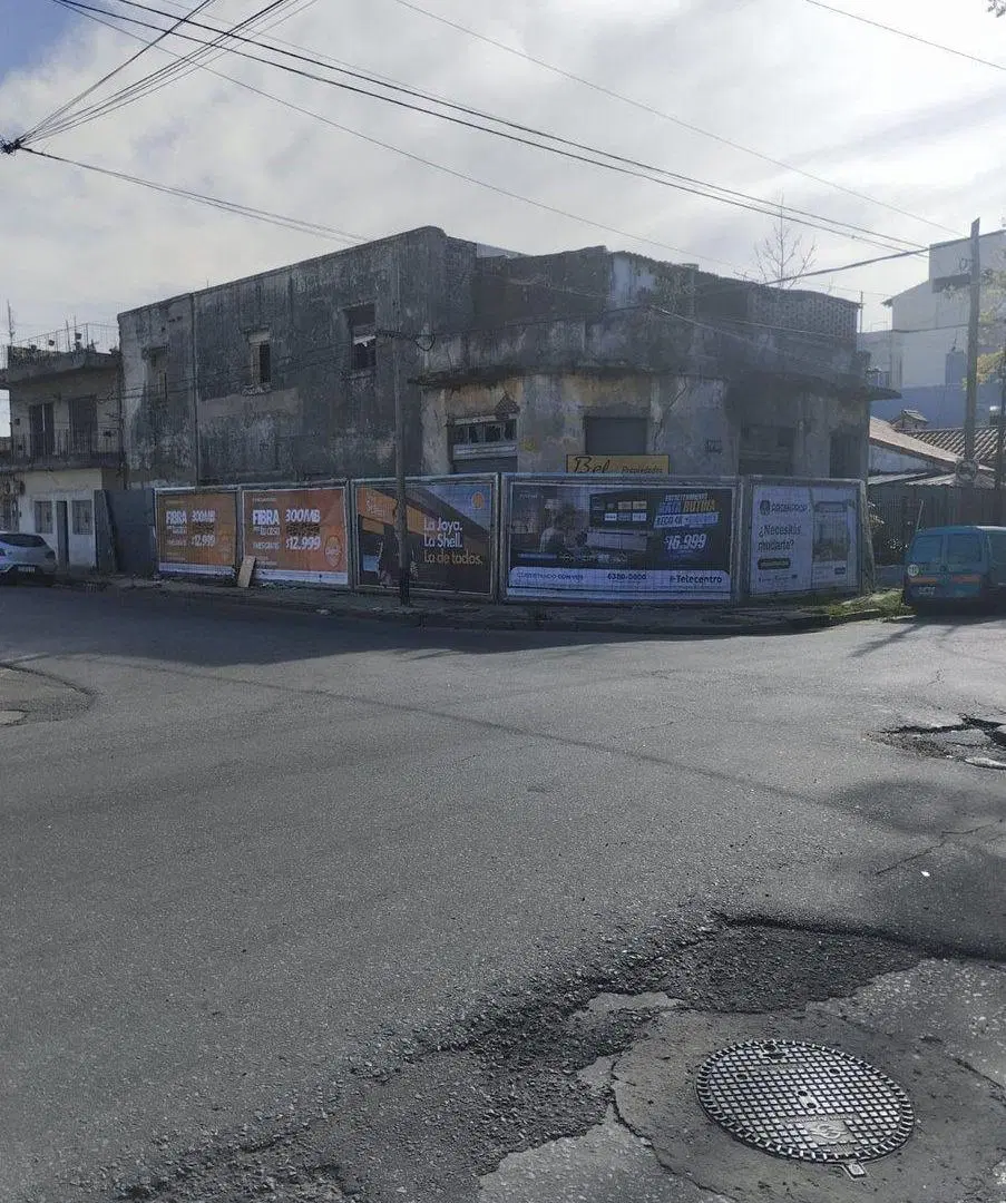 VENTA ESQUINA A DEMOLER IDEAL INVERSION DESARROLLO 2